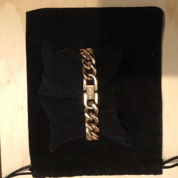 ✨ Croton Stainless Steel Gold Tone Swiss Quartz Watch ✨ - Picture 4 of 8